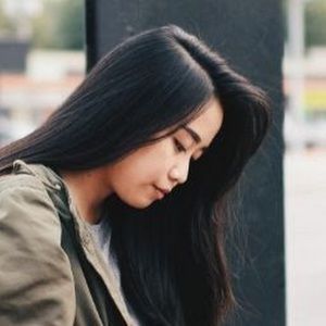 Meet your Posher, Anna rosette